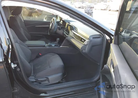 2025 Toyota Camry Le из США, поврежденный, VIN 4T1DAACK0SU031418